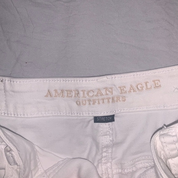 Distressed Jean skirt - Picture 3 of 3